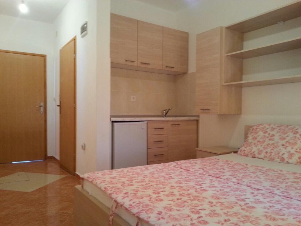 Apartments Nurkovic Dobra Voda Habitación foto
